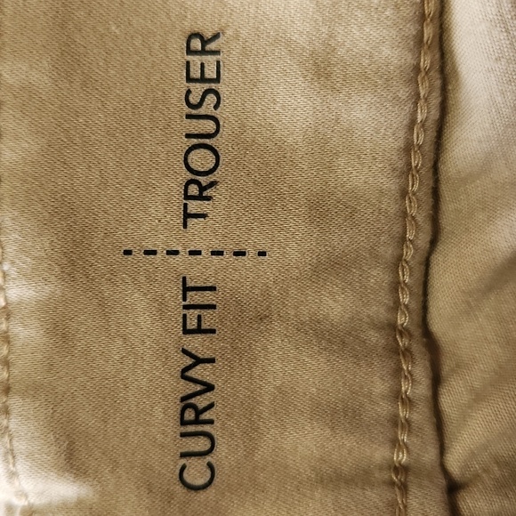 Lee Women's Modern Series Curvy Fit Maxwell Size 2 Short Caramel - Picture 4 of 5